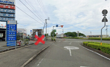 店舗工事に伴う出入口変更のお知らせ